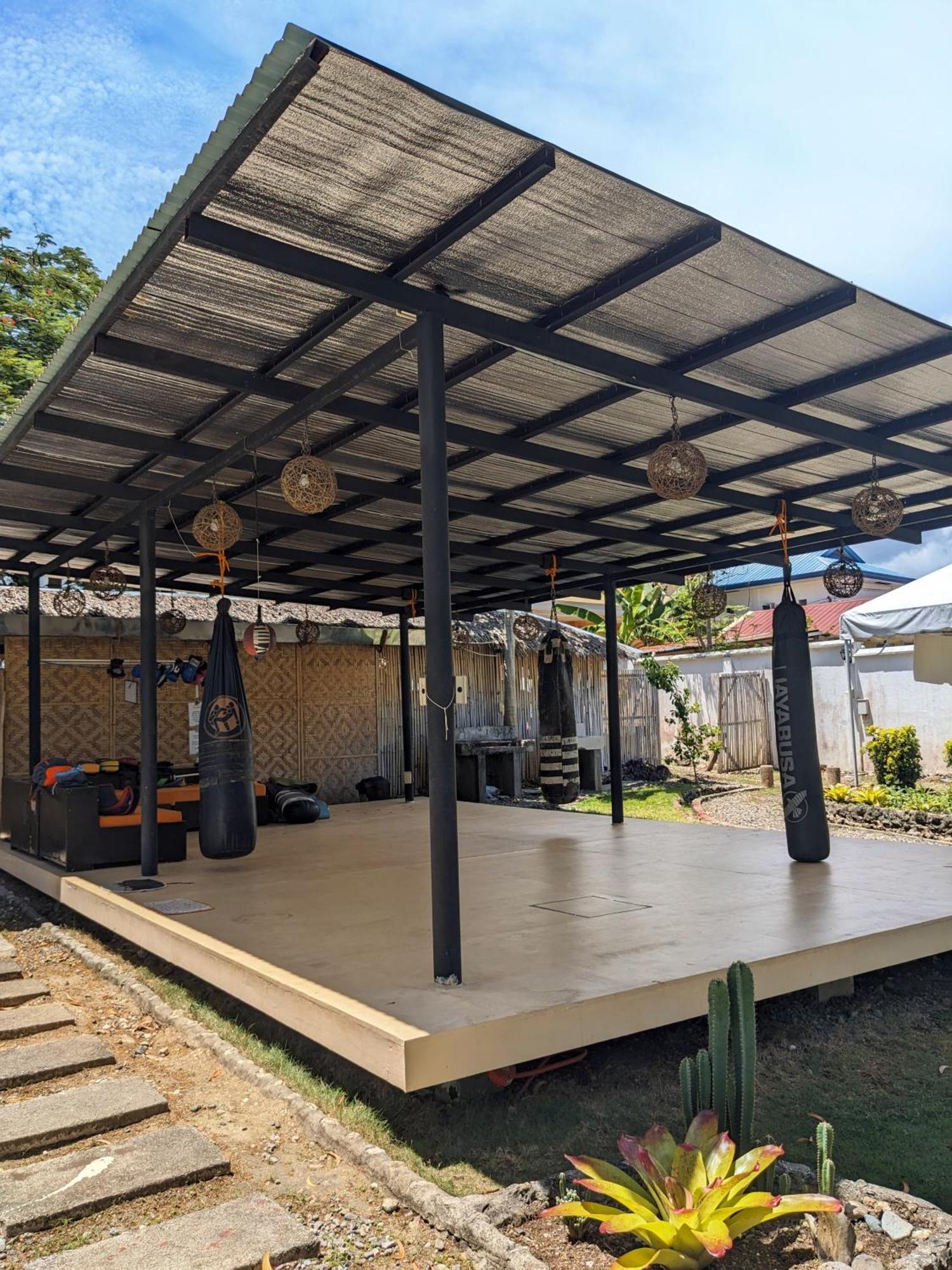 Citadel Alona Inn Panglao Eksteriør billede